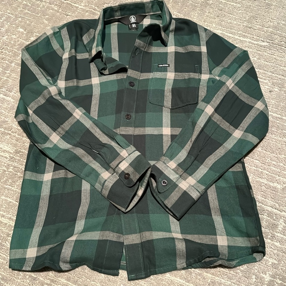 Volcom kids shirt